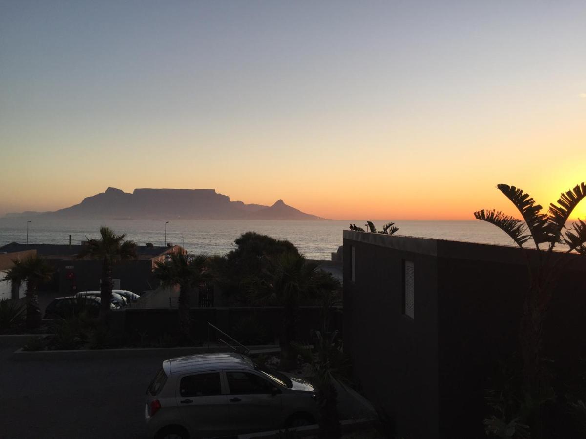 Heaven On Earth - Blouberg Beachfront Self-Catering Apartment โบลแบร์กสตรานด์ ภายนอก รูปภาพ