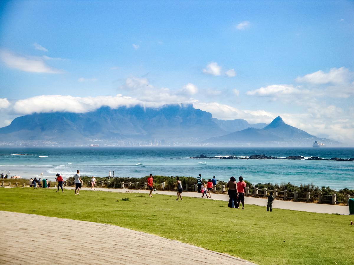 Heaven On Earth - Blouberg Beachfront Self-Catering Apartment โบลแบร์กสตรานด์ ภายนอก รูปภาพ