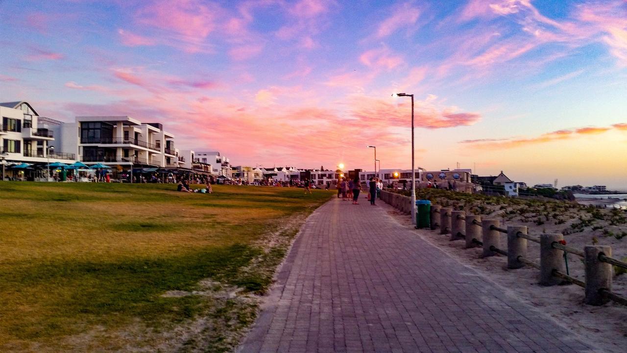 Heaven On Earth - Blouberg Beachfront Self-Catering Apartment โบลแบร์กสตรานด์ ภายนอก รูปภาพ